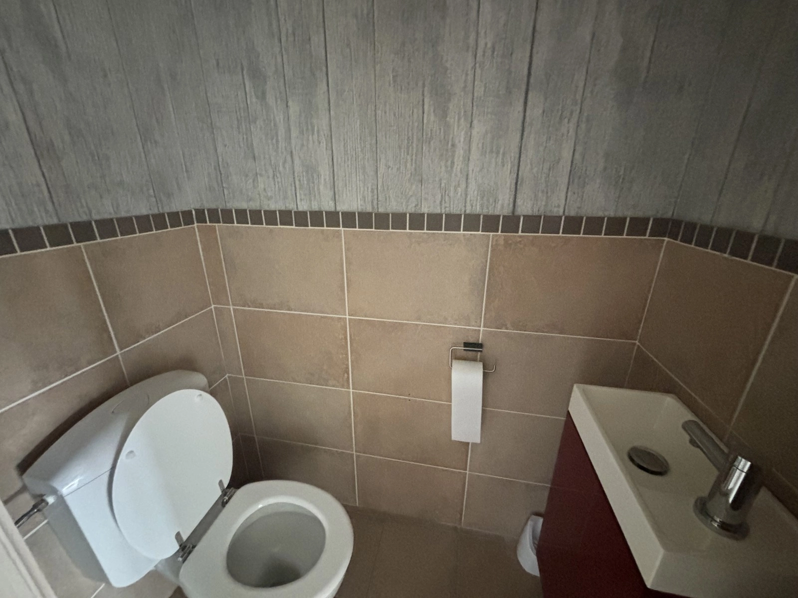 18b805a53baf46de86e2bfdef054a7ef photo