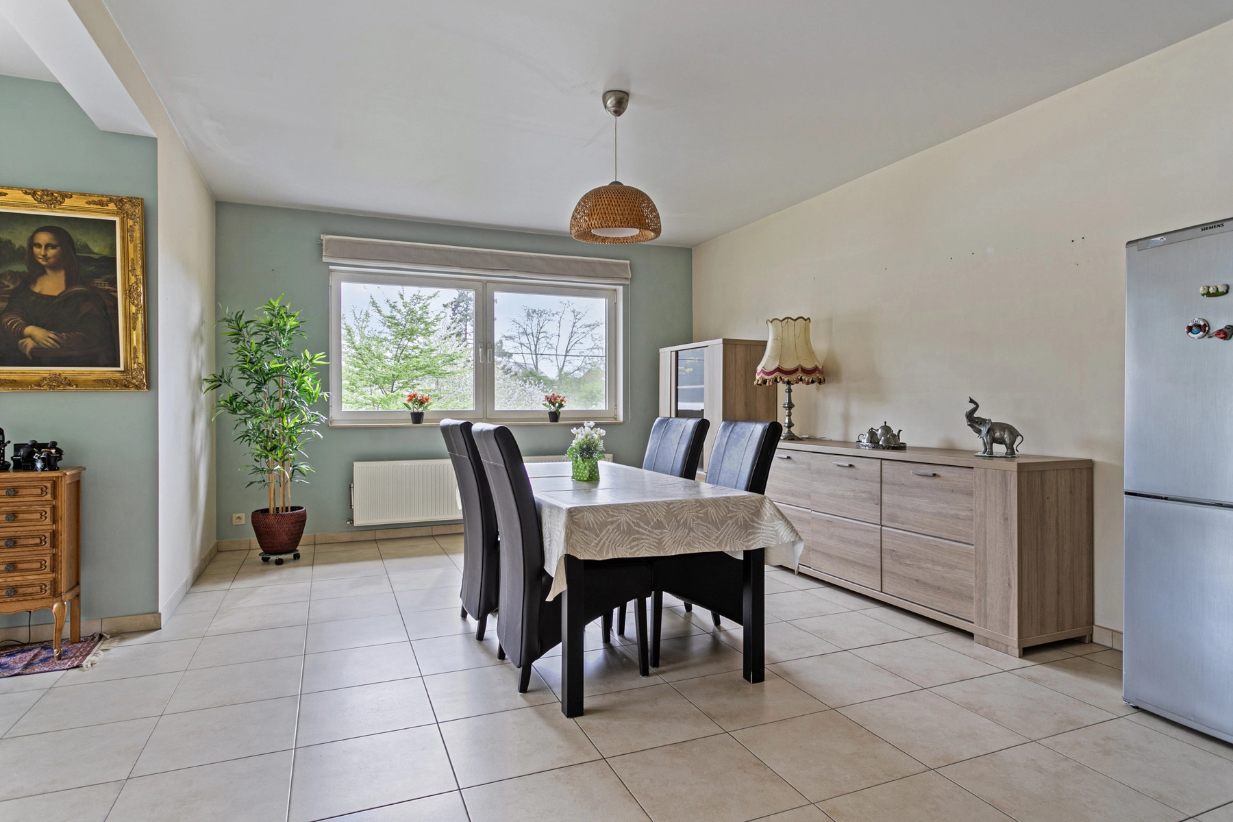 117cfe86759e41d1835d91abd1c79410 photo