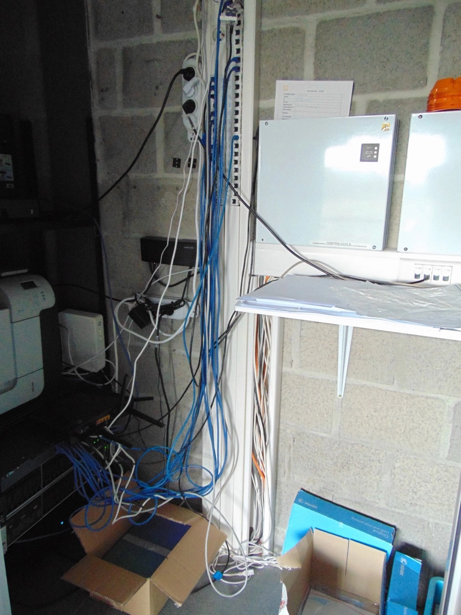 b25cfa15b43c489f990f907eef802d7f photo