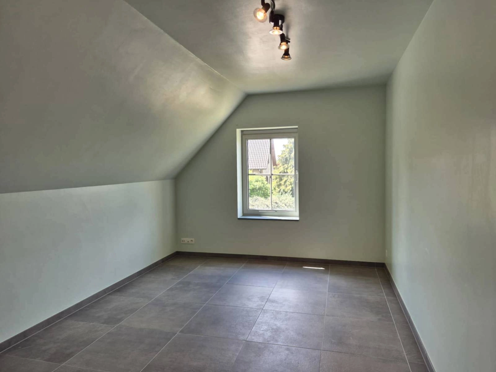 3bd9e92be2074a238561ee4023e52656 photo