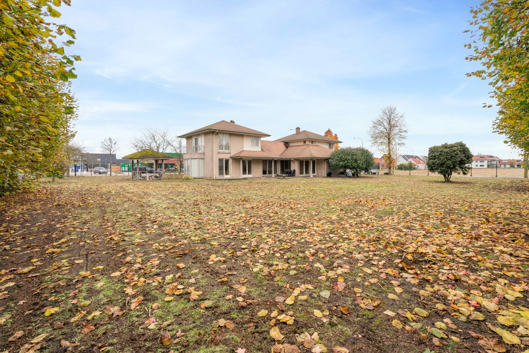 28898acea368433b850ce1592f67b425 photo