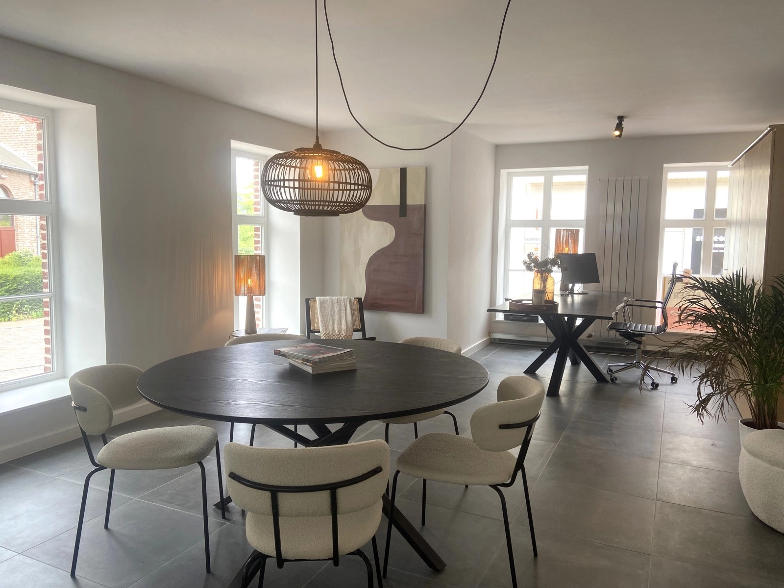 fda5453fcf774d1ebb7a71405910b4c5 photo