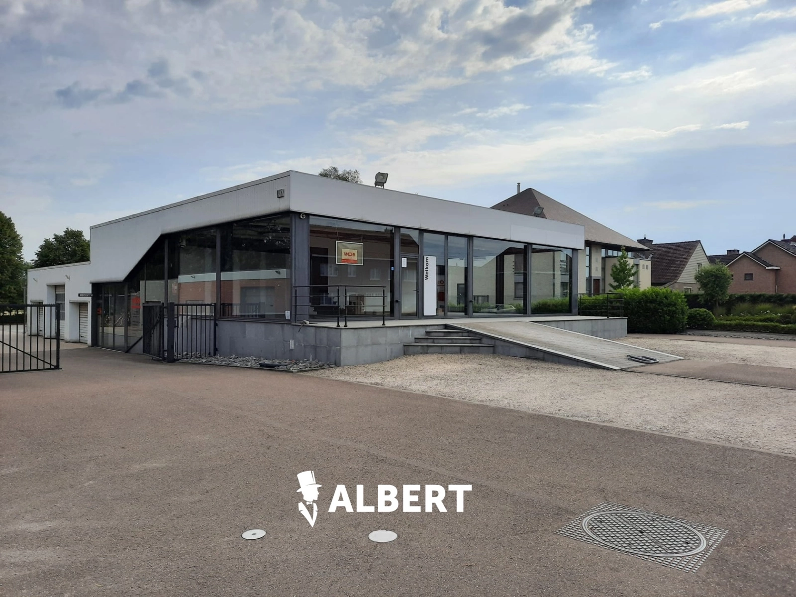 37301f9cc0604cf88ff248cae051b6d5 photo