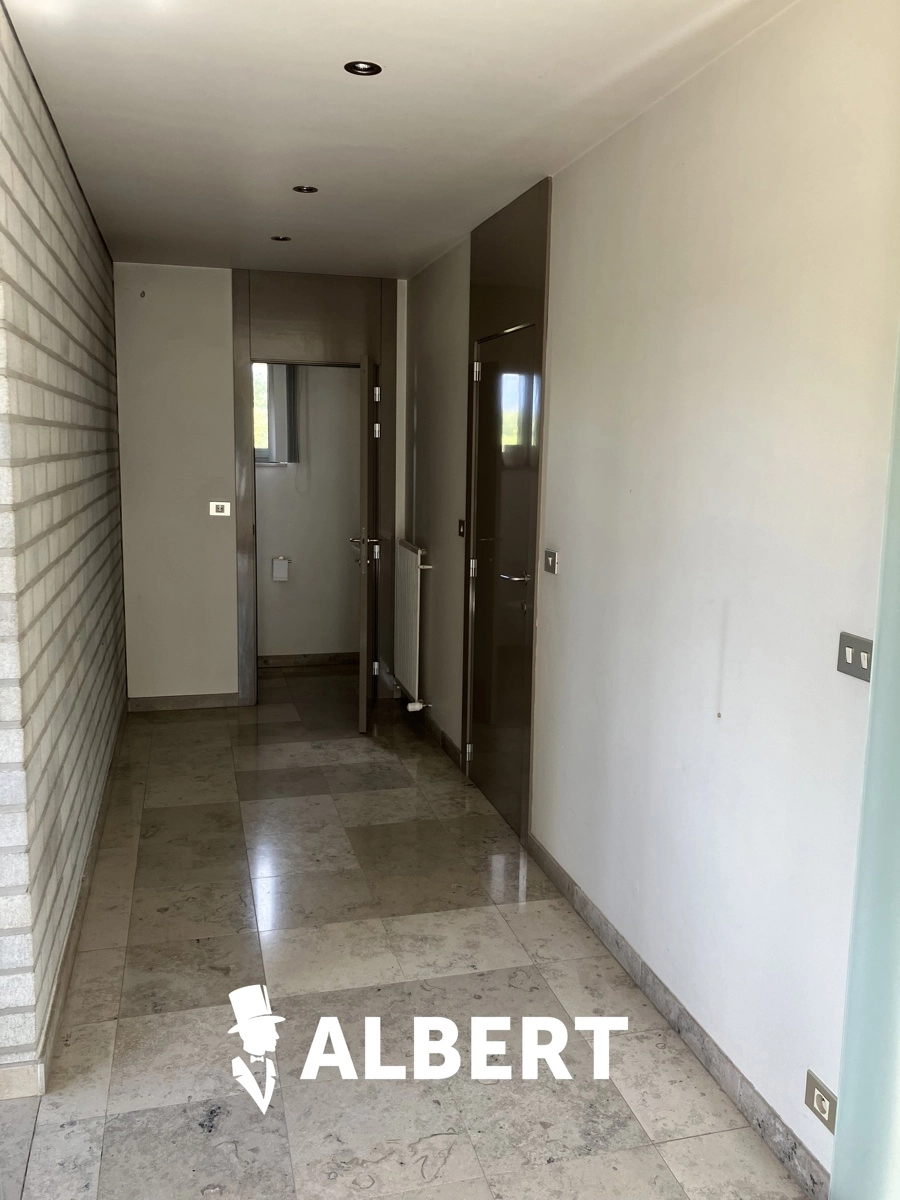 ef185e2b3e764020a5706698909b1a9c photo