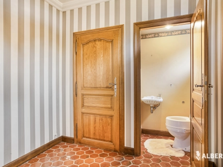 6a125099ad8d42a5ba4465510b29bfac thumbnail