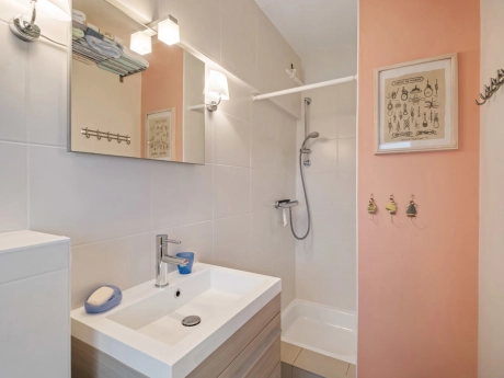 bfe1e1bcb3b4490f945c3b3f81e0cda5 thumbnail