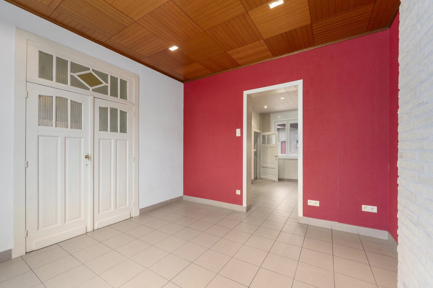 11ed68304f7c44599eb530a3abd545bf photo