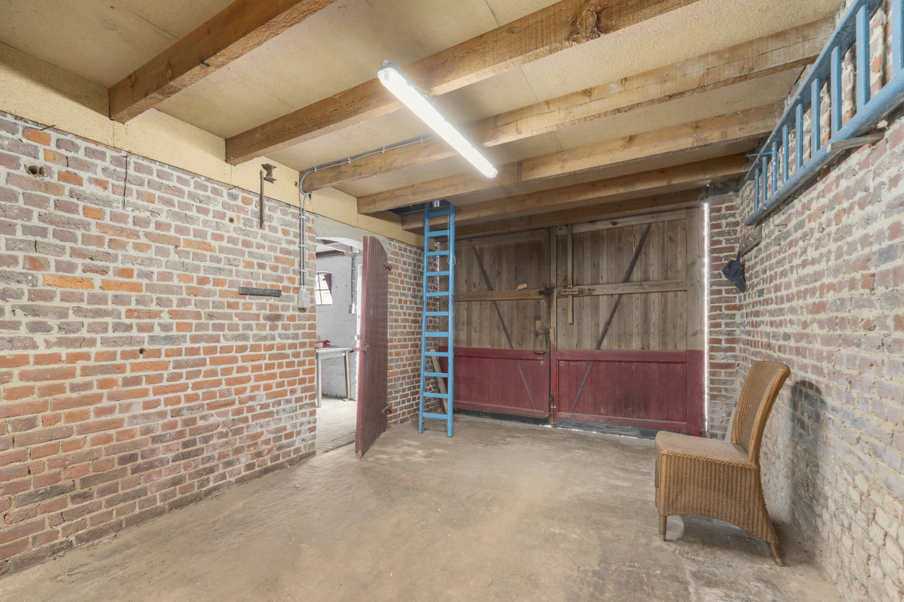 4f3e74b9c64945e88b903485b288c2d7 photo