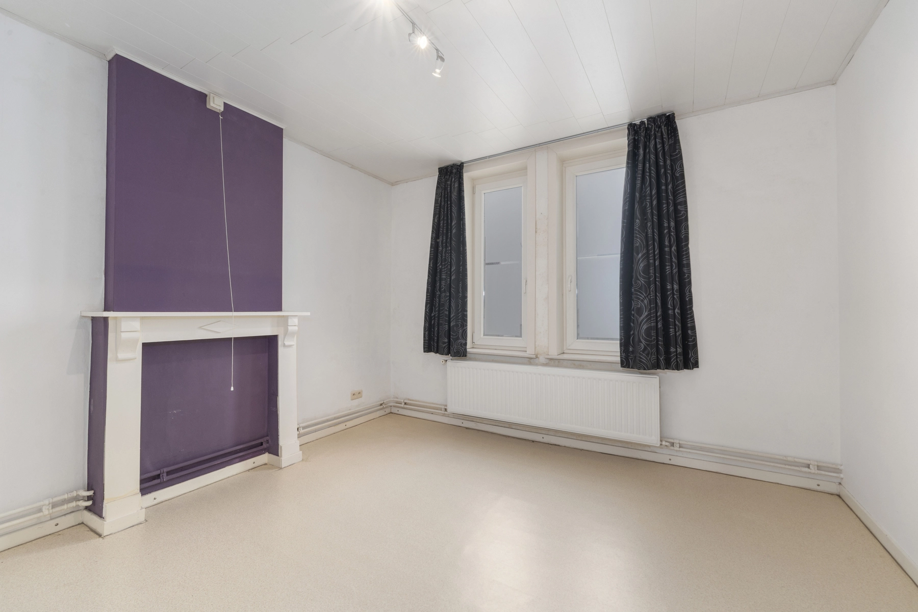 d058282d3ed94225a2d8c3d536c95a16 photo