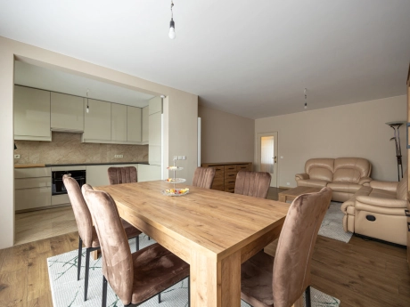 803e422424334434833587d19213f5d4 thumbnail