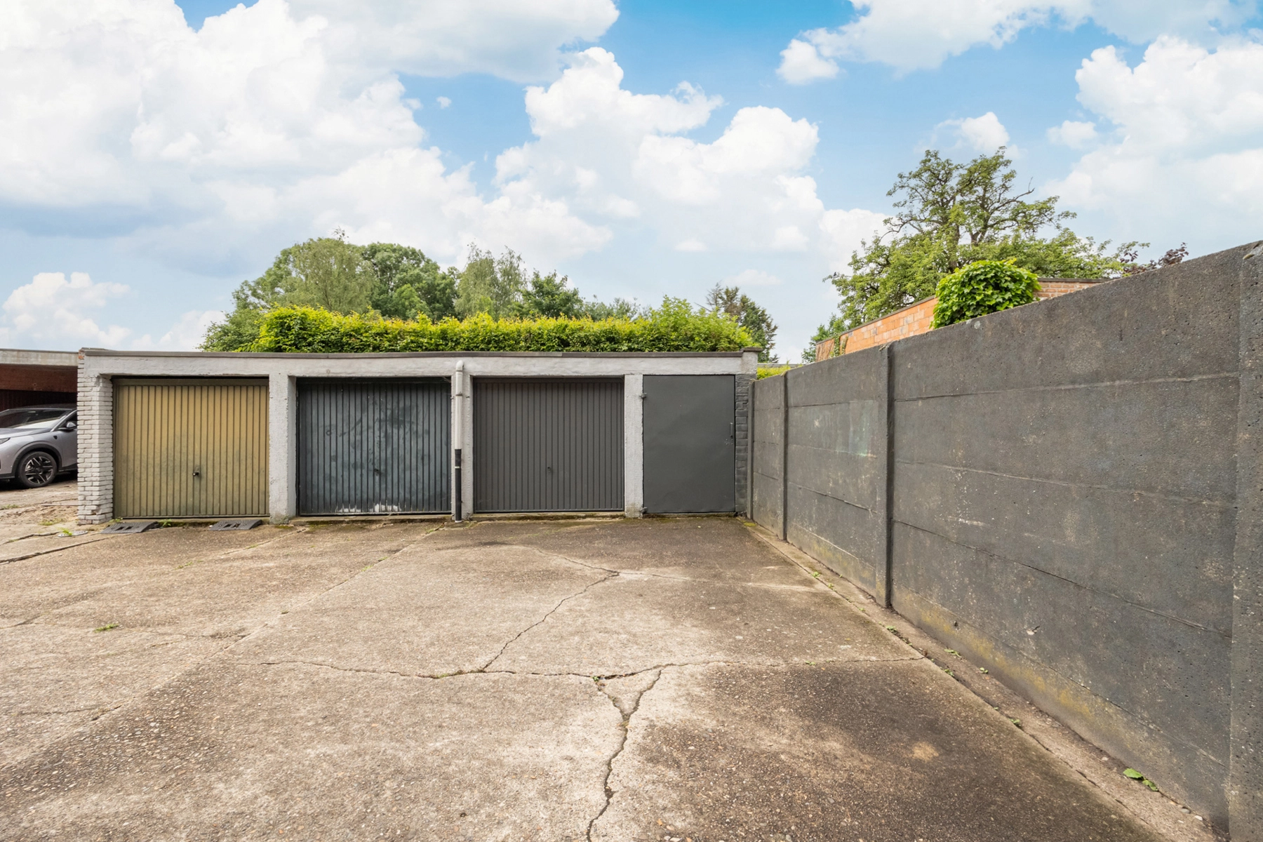 919f6dca56f0438bbd2baa4dd051cc1f photo