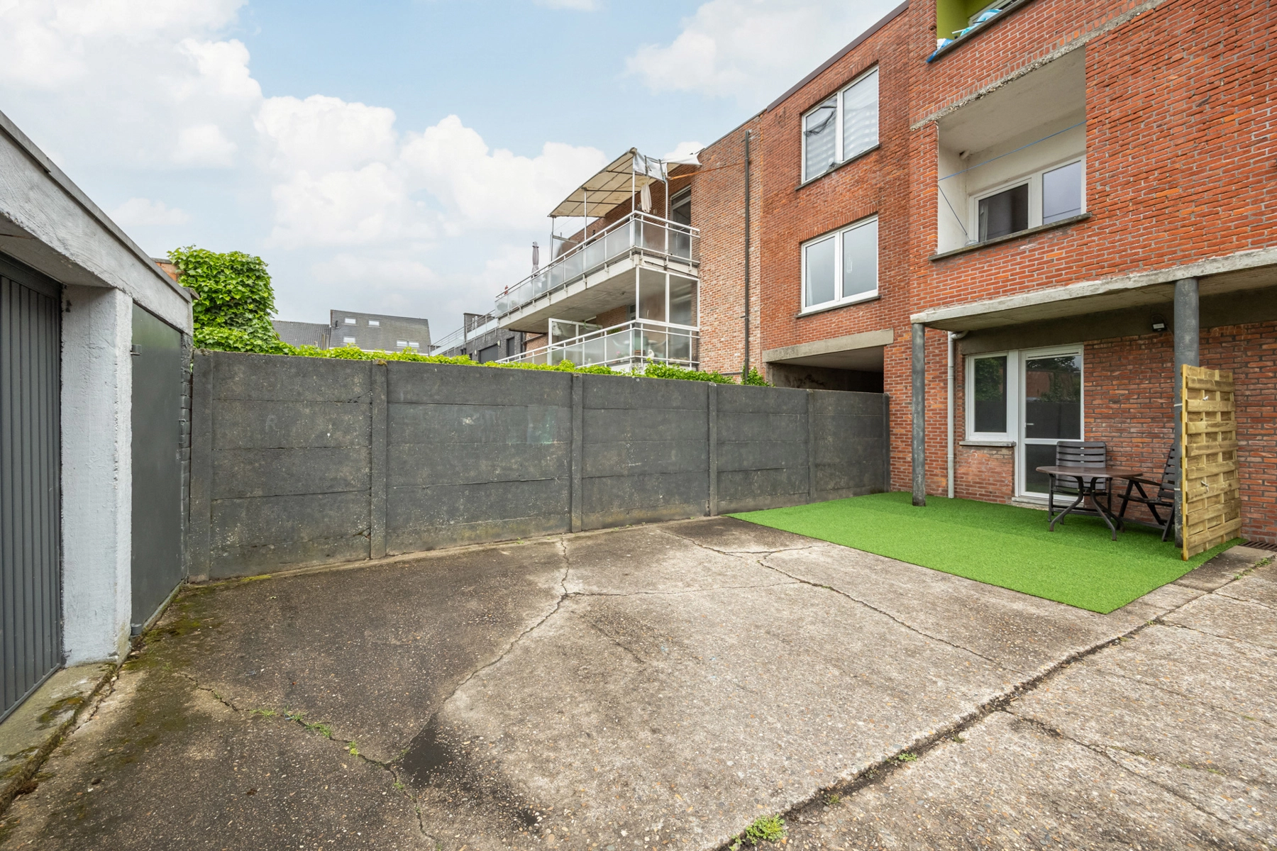 fd3abaa3204a41b9a66807ee1e596c77 photo