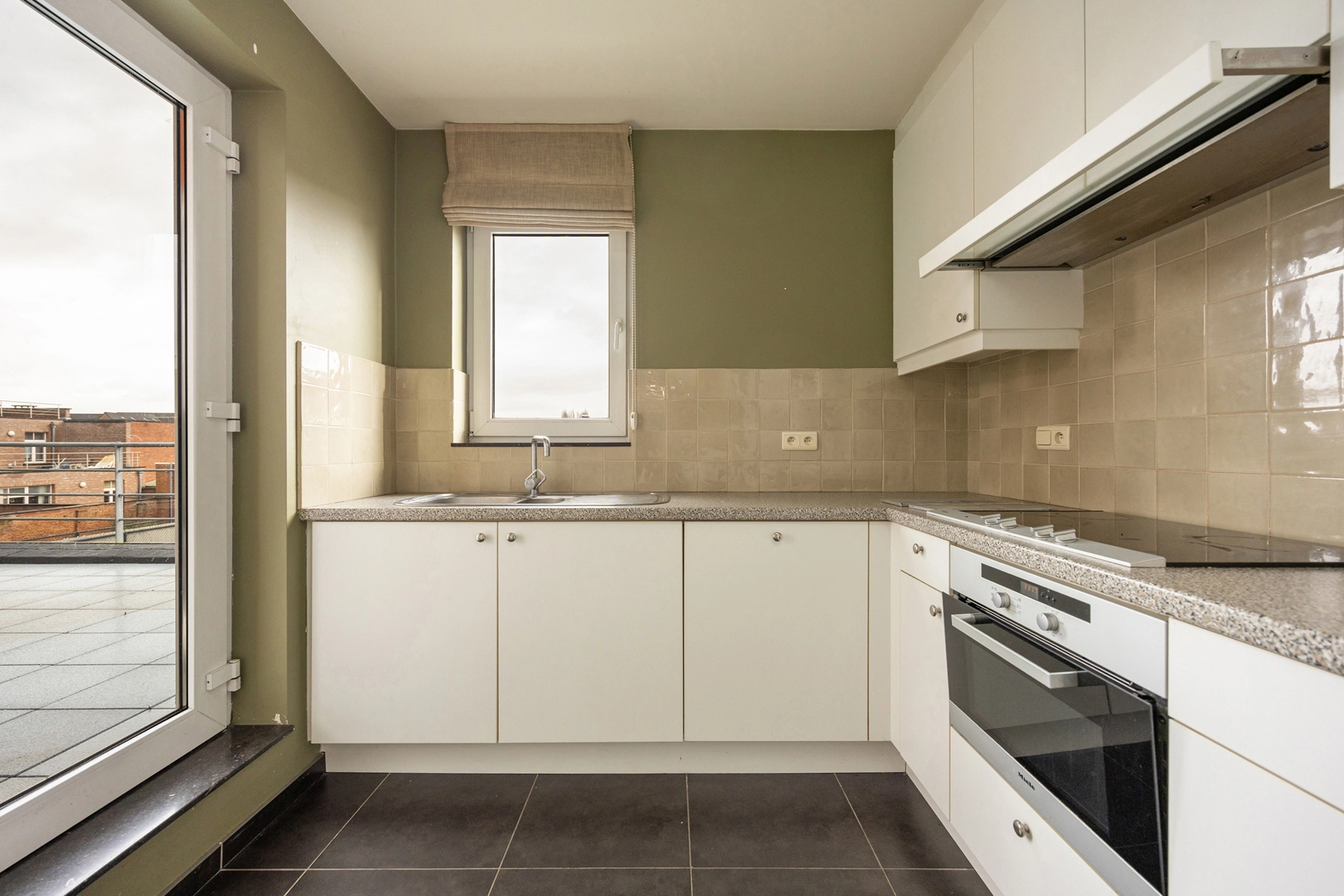 54cc3fe823b5417995893baee94028ca photo