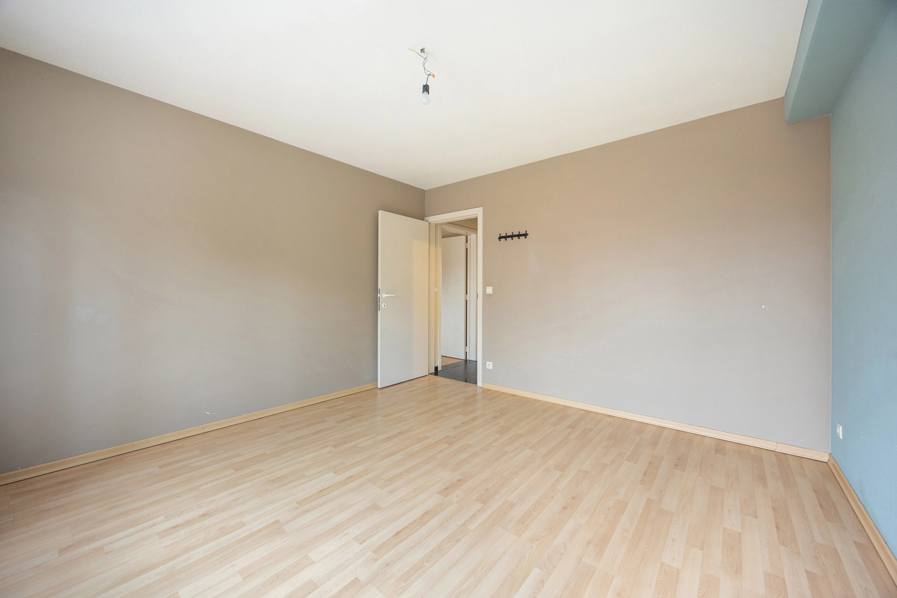 8dcb583fde1f478d99ba937b91ff655d photo