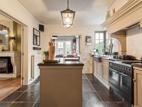 008513ade8374f34ba8b34161a590da6 thumbnail