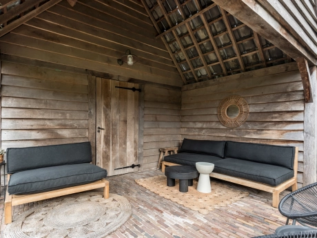 166e9c8953e443c49e95c80a6585fc62 thumbnail