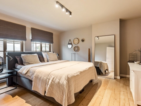 2432916c43f546fe927790ec39984d73 thumbnail