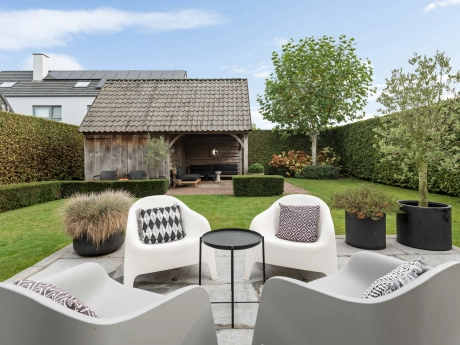 30718b1ddee94c0c8c0297ec23bad884 thumbnail