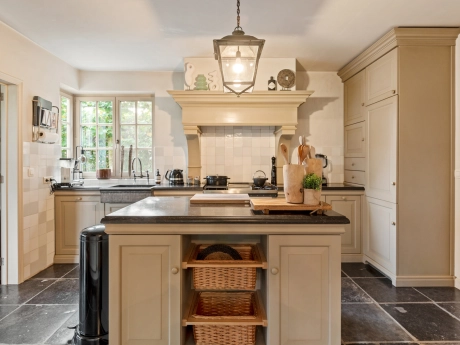 3dad259588c54df196276670c3d92b07 thumbnail