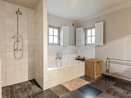 c9c2ca931ca145b6aa811d8f8ba3c84b thumbnail