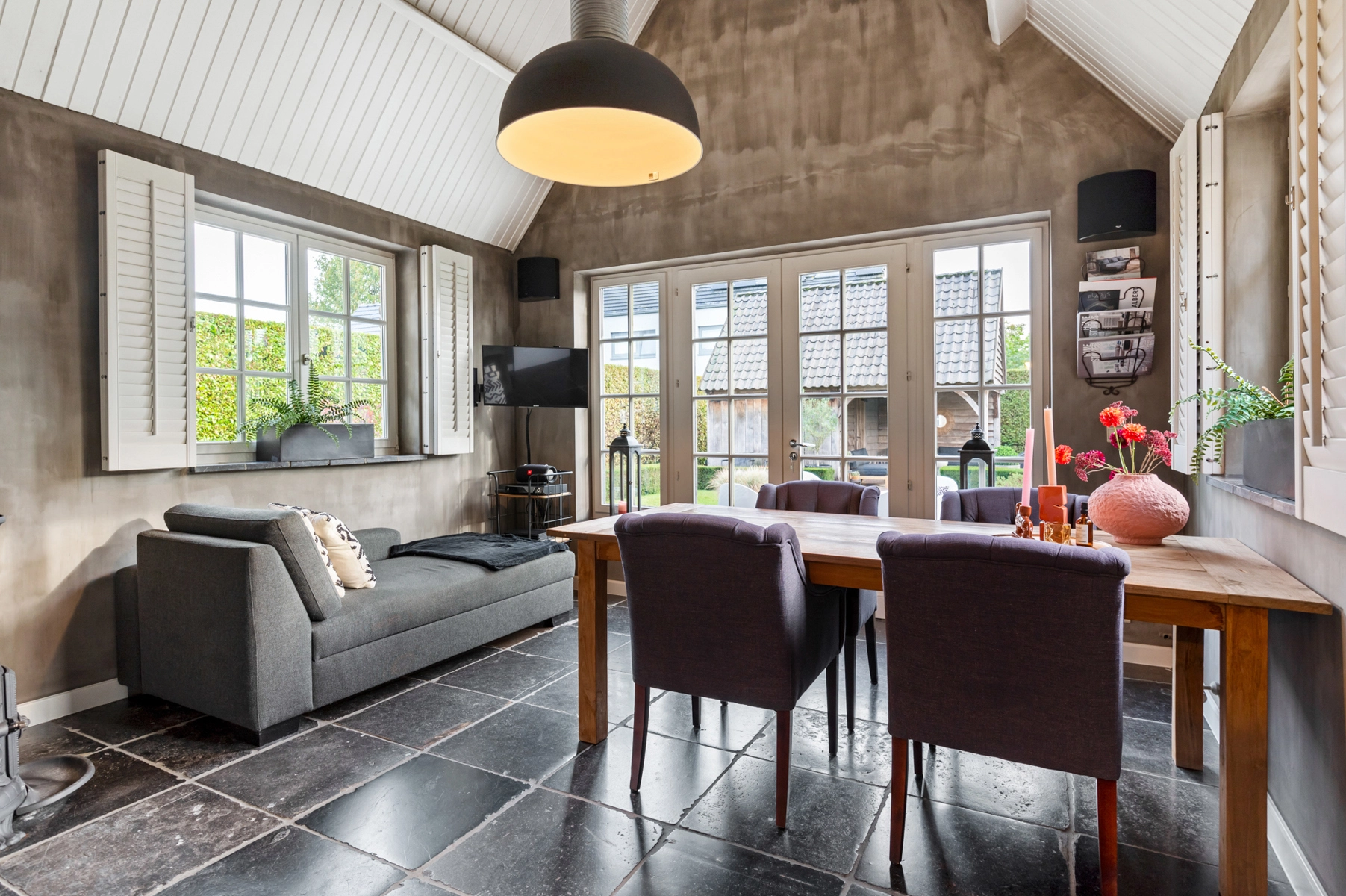 e33812d6e3c04864905a0657069bba53 photo