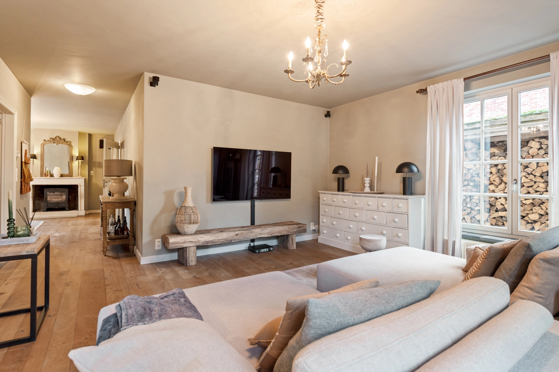 e4dc2806a0c348909b7707380e1fc7eb photo