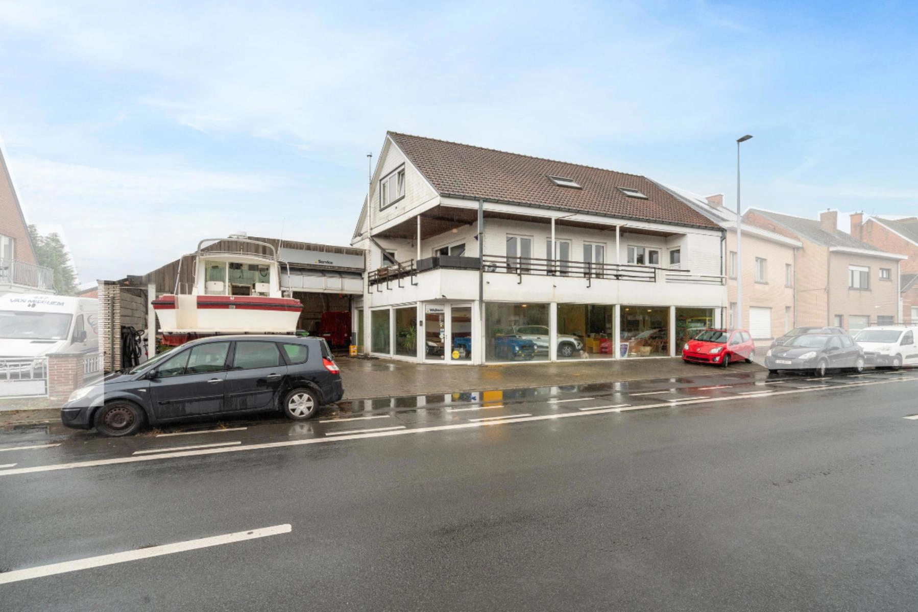 202cf6ecc28e40ac9d2edb47dcb0791f photo