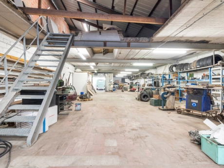 4a9649c27d6e4f0289a12d9591e937e4 thumbnail