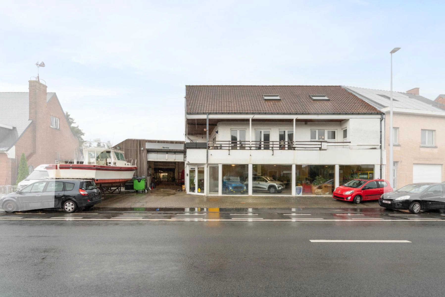 4f7ca749a2db4ba0bac23c840adce552 photo