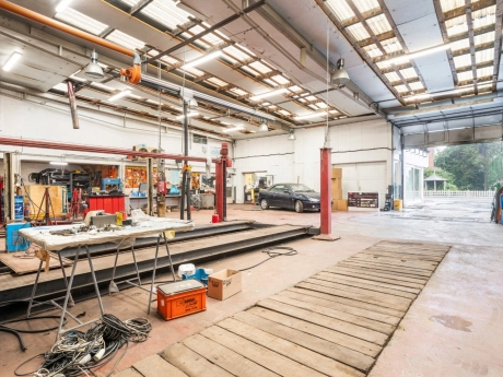 9cb781ac4014403a94f850eb649566f2 thumbnail