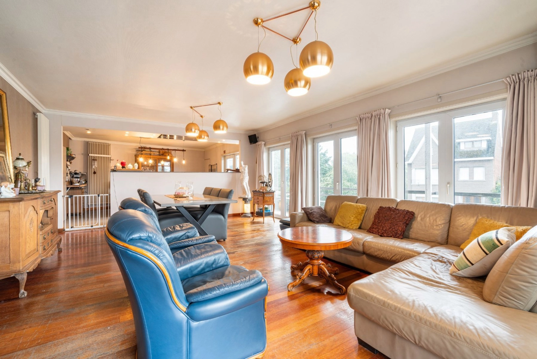 e58a179e66bc48f4b6f66f14549bd5b3 photo