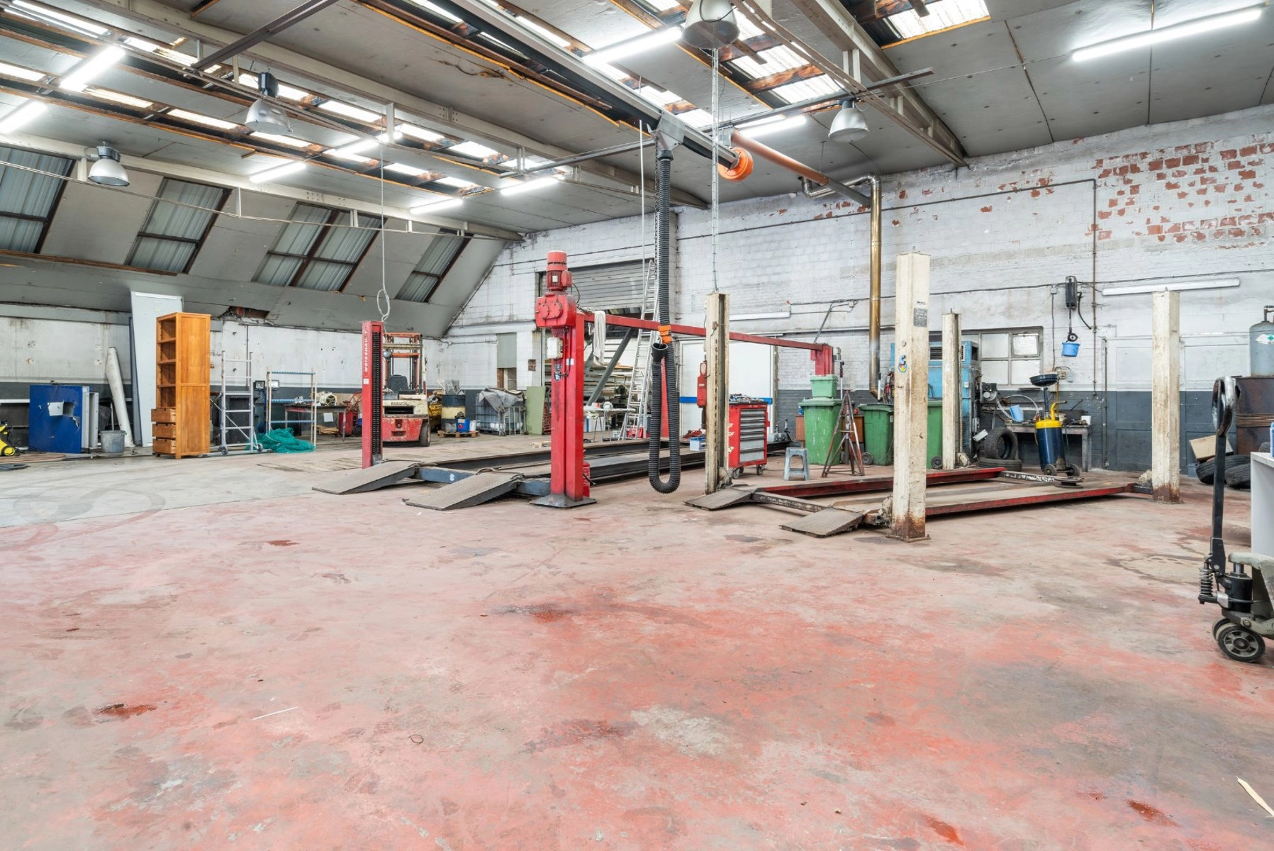 e9db2a99c51a47128b00c60467c40b73 photo