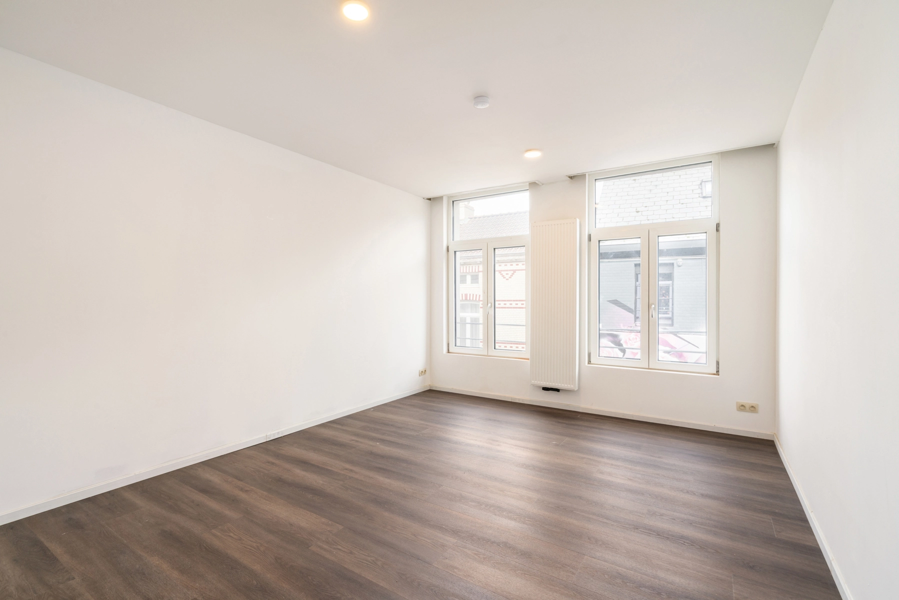 0ce79397599a4d3996c74fc63db8c20a photo