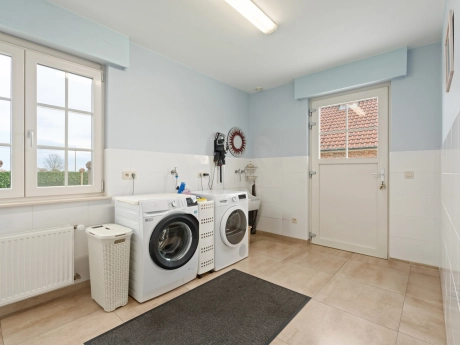 08ce46f033884e31a736e5f1dd448fc3 thumbnail