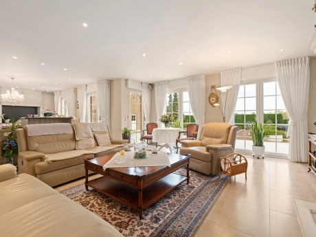 2a549da163f341b8990bc2225d86a126 thumbnail