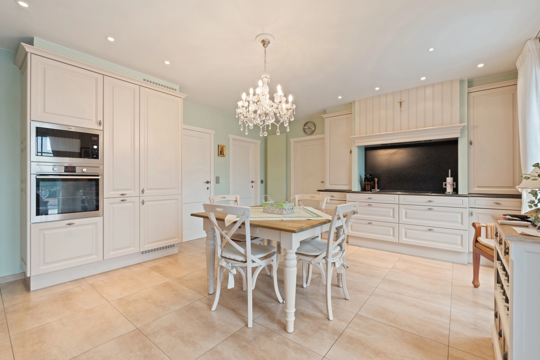 3726ebd8e16e414c9ac5ef0117ff8d96 photo