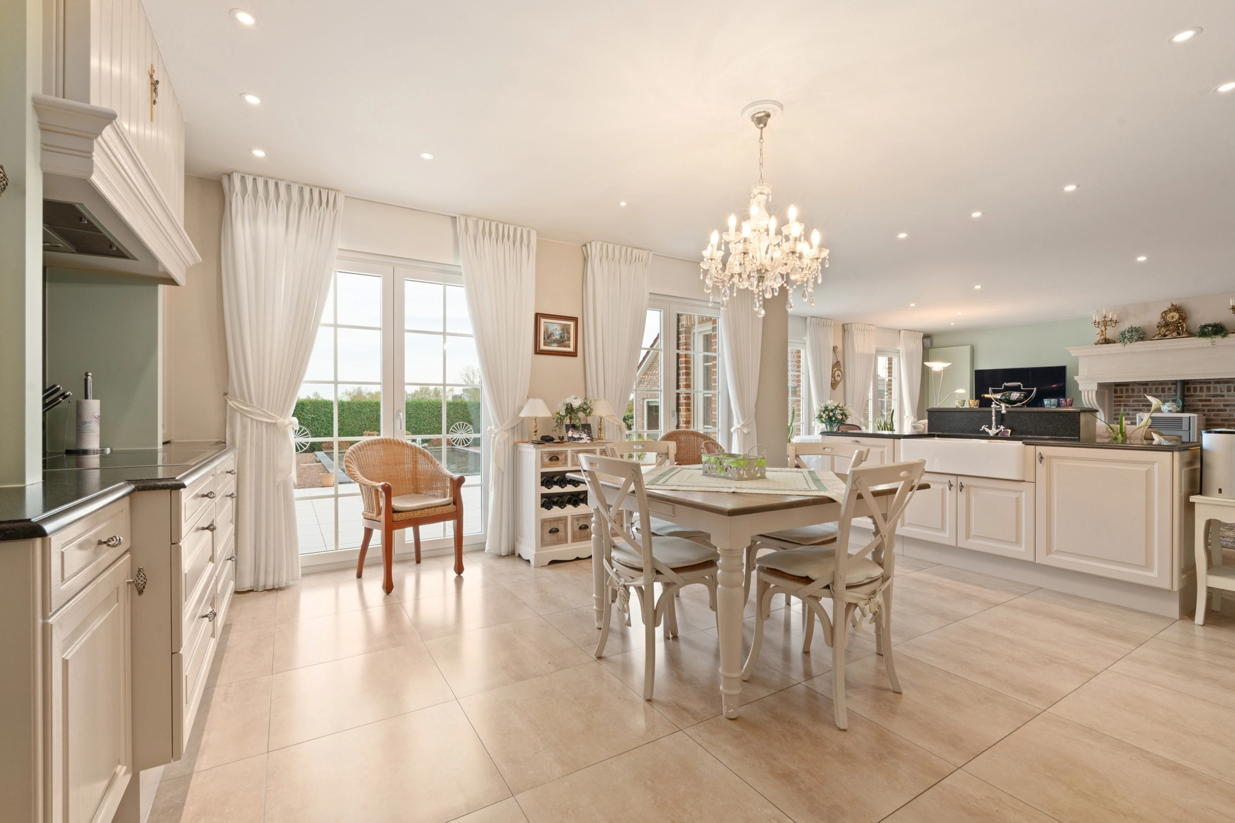 474b9625c7ef4b0fa0fb6608754b726a photo