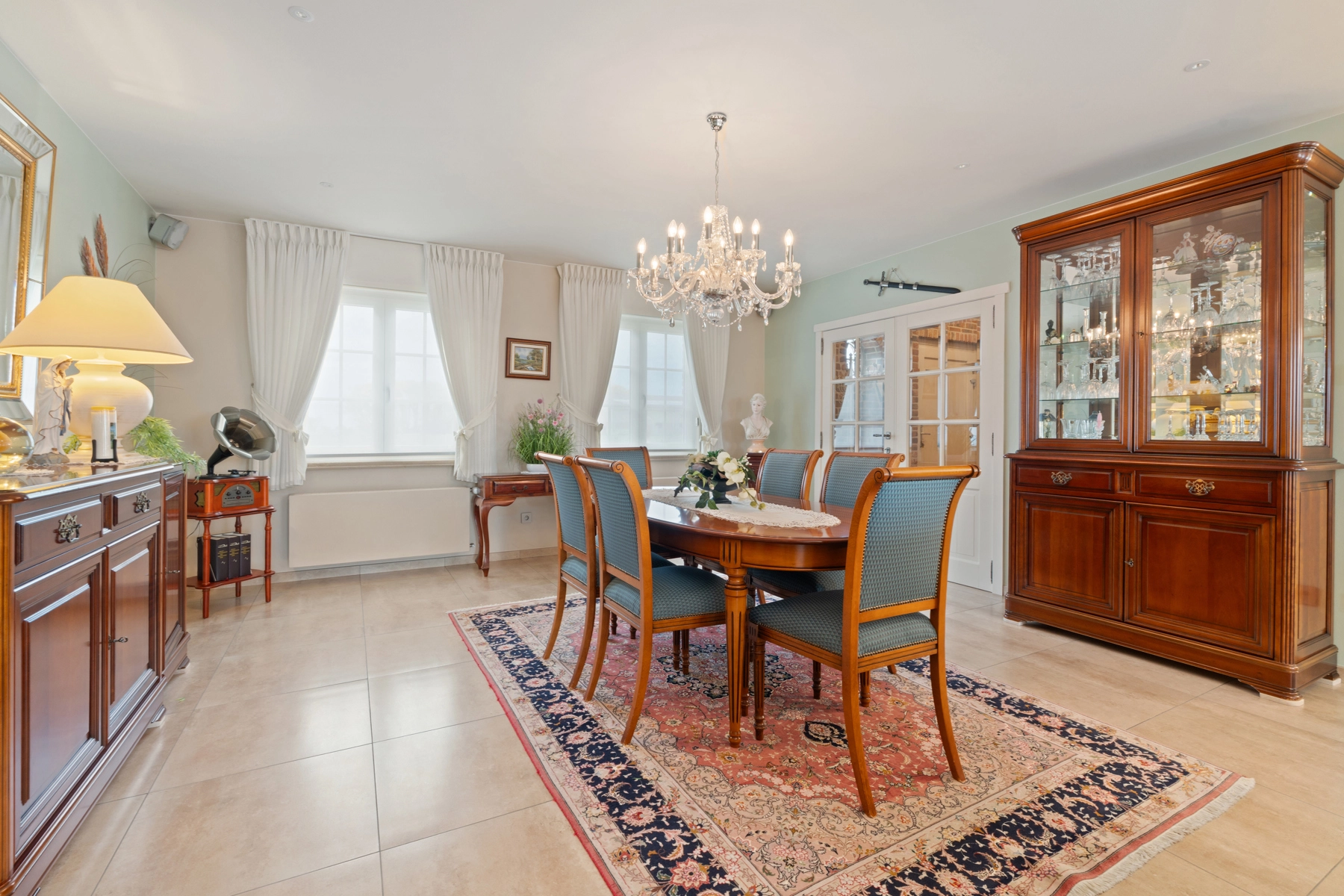 da1df322f52a48f7aaf11d99e288f2fc photo