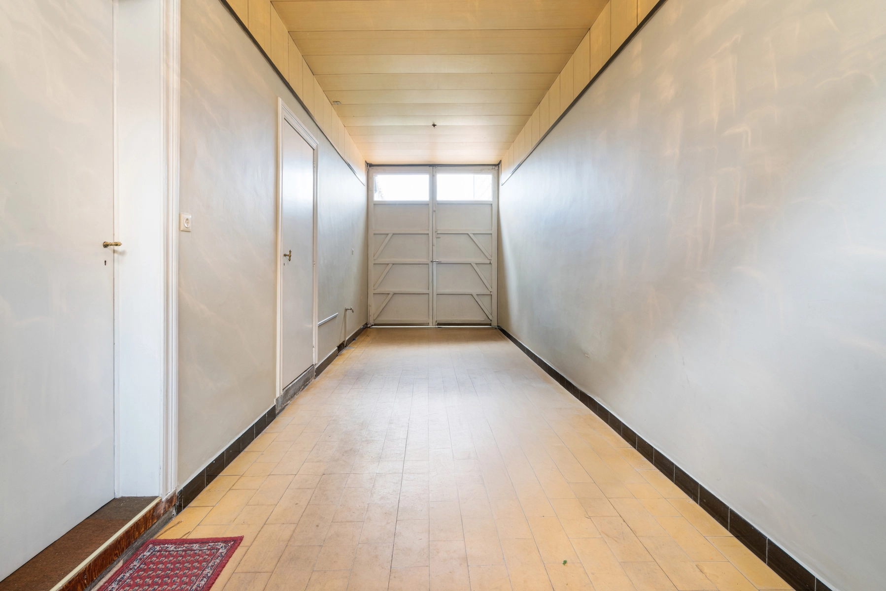 10e22edb6c1a4882bcb9408bacd0881c photo