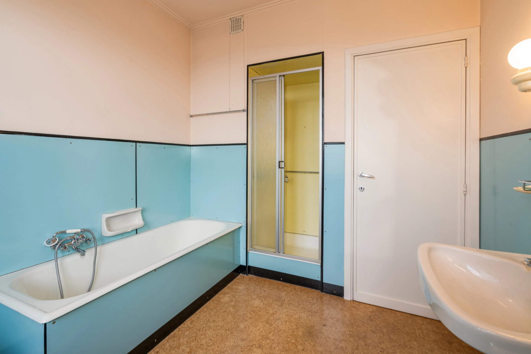 5d467c19d7c04817b0b9fe27e6818925 photo