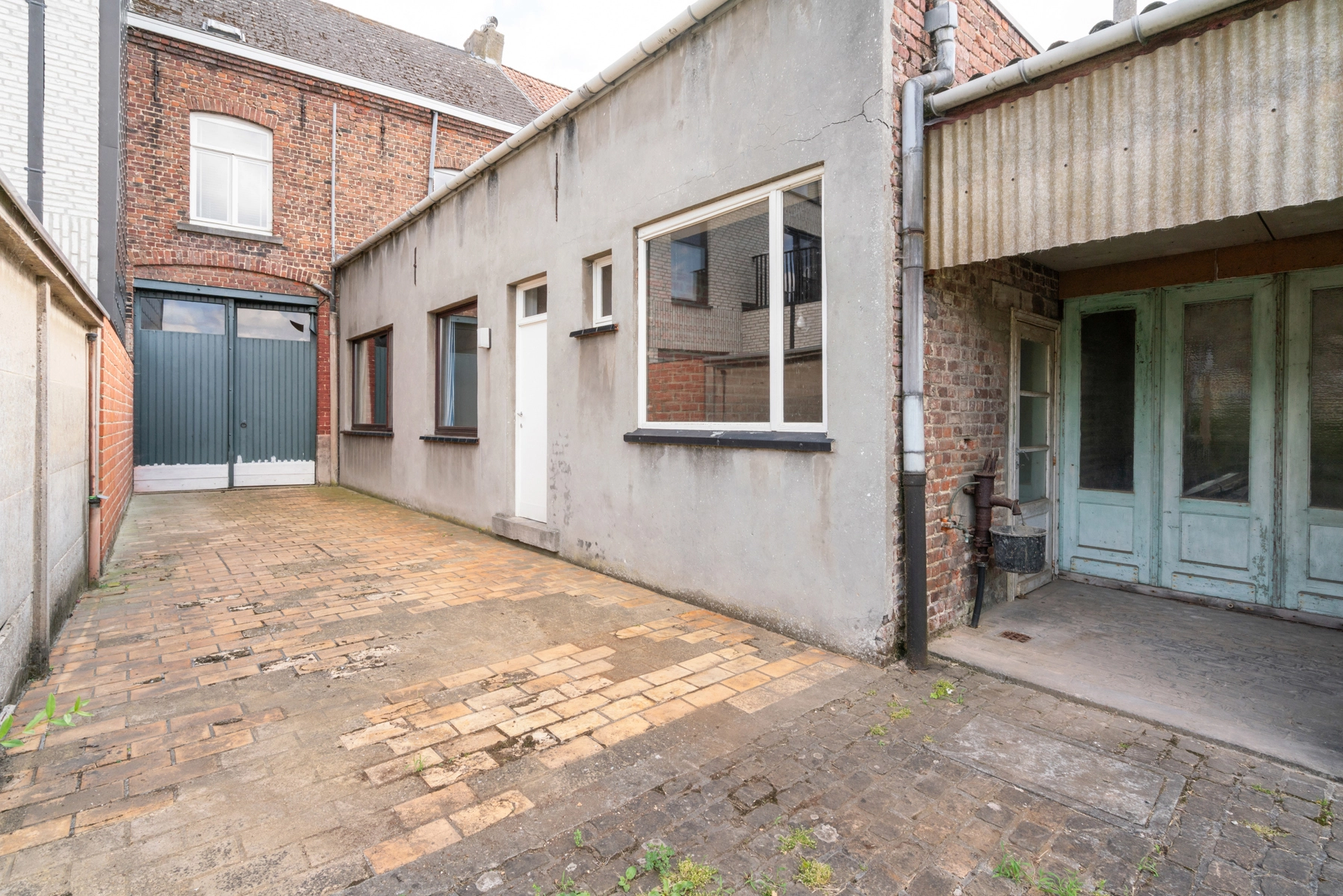 c84d3539b7cb4524b42d52d2f6e45f7c photo