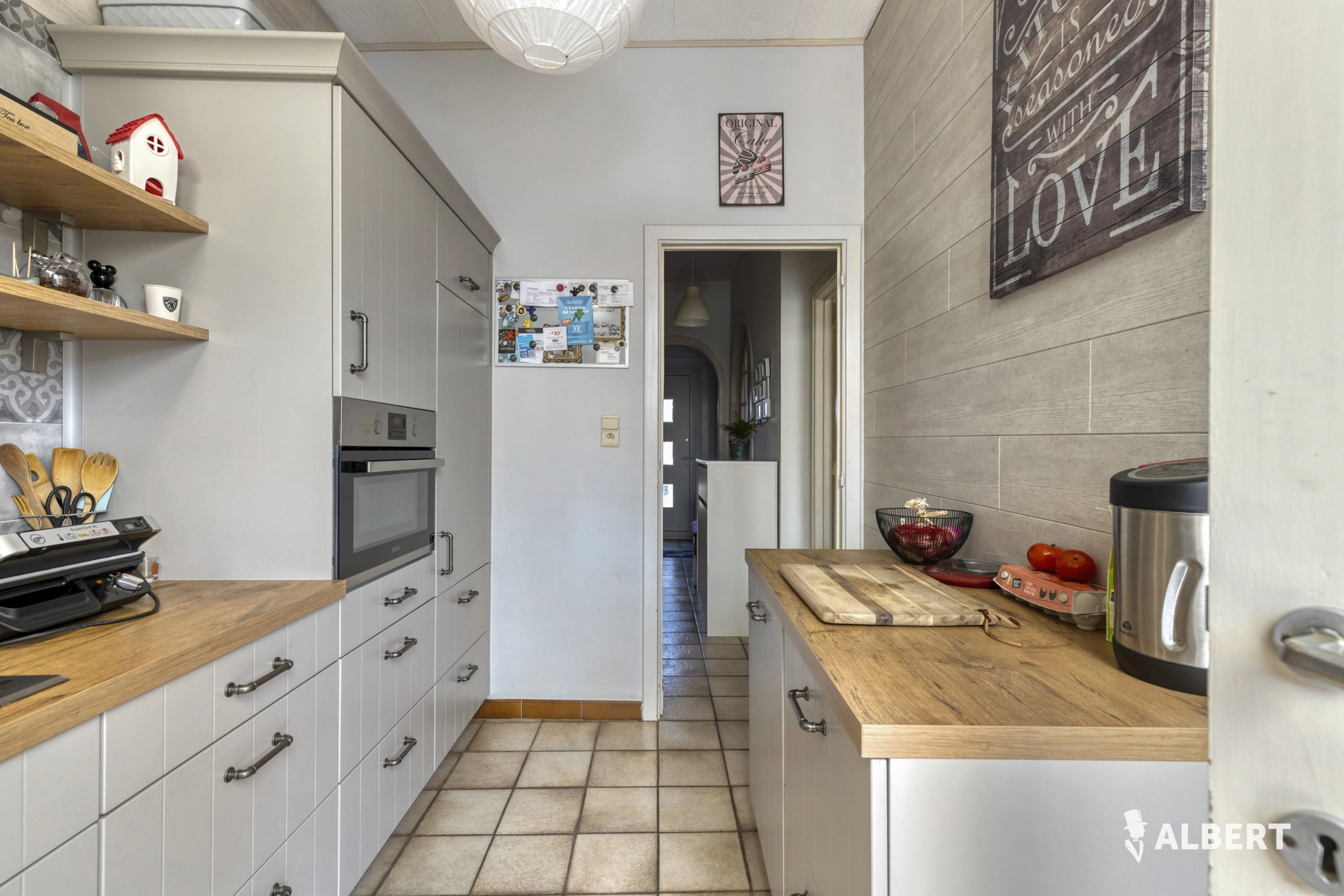 36c945c7601c4575ba96fc0117ad5c9d photo