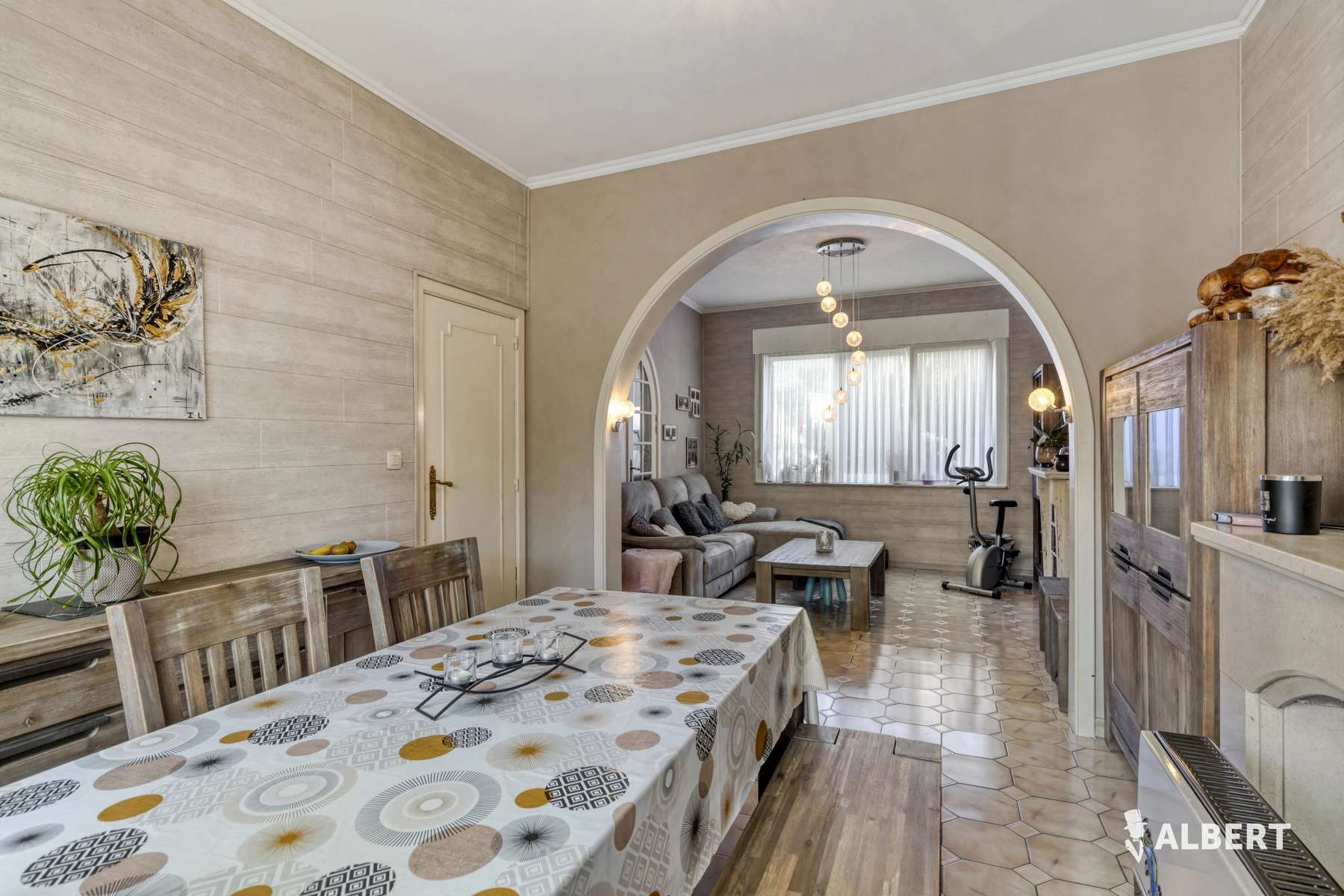 e63120b8d02448e593e9ed399ec48e63 photo