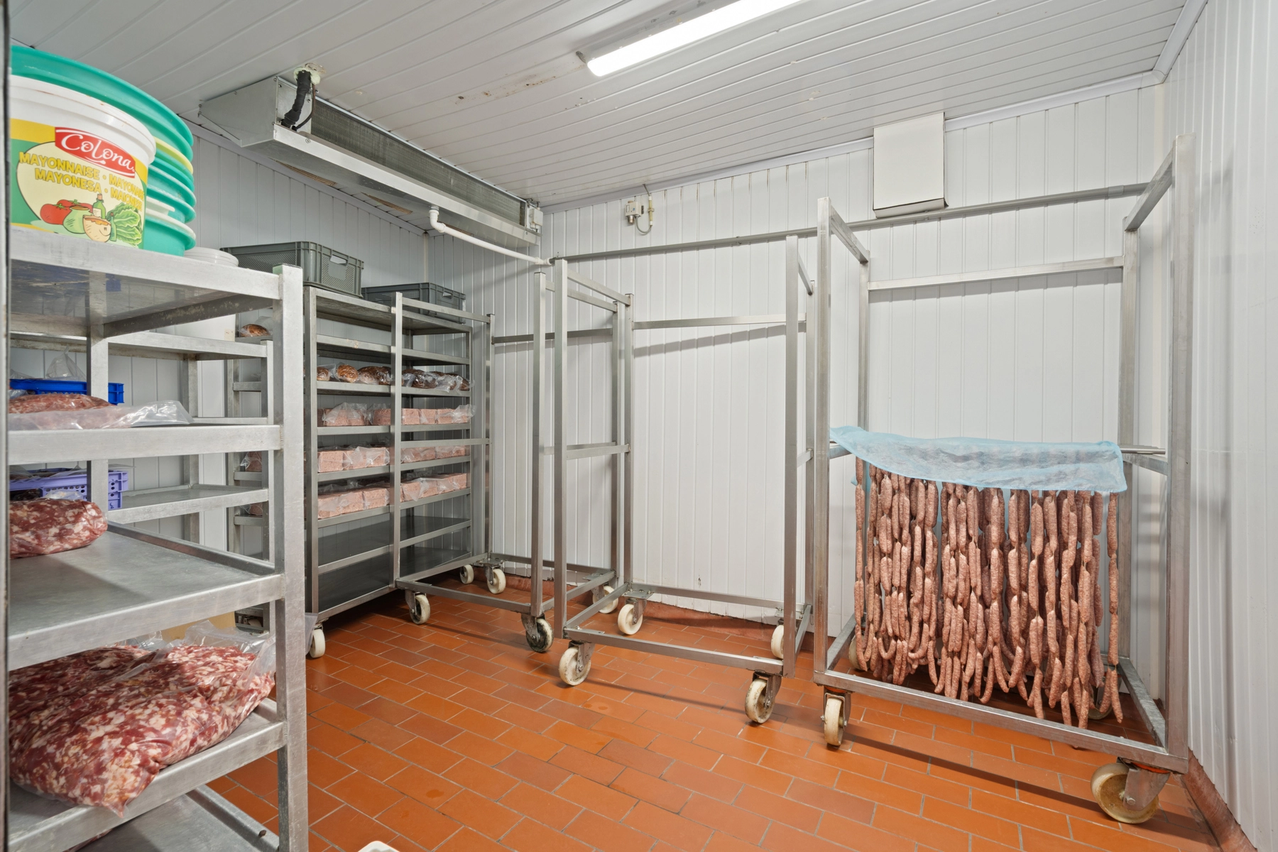 01408f9d256745a3affe4cd3e3a96be0 photo