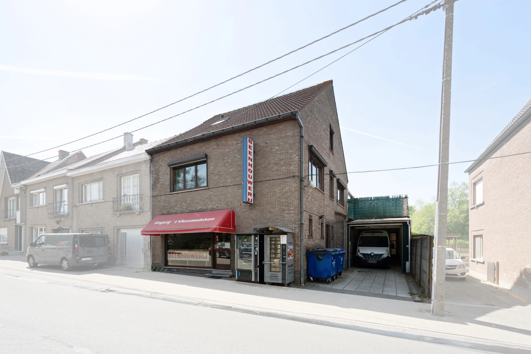 04198e299de6458e890f071af8feeca1 photo