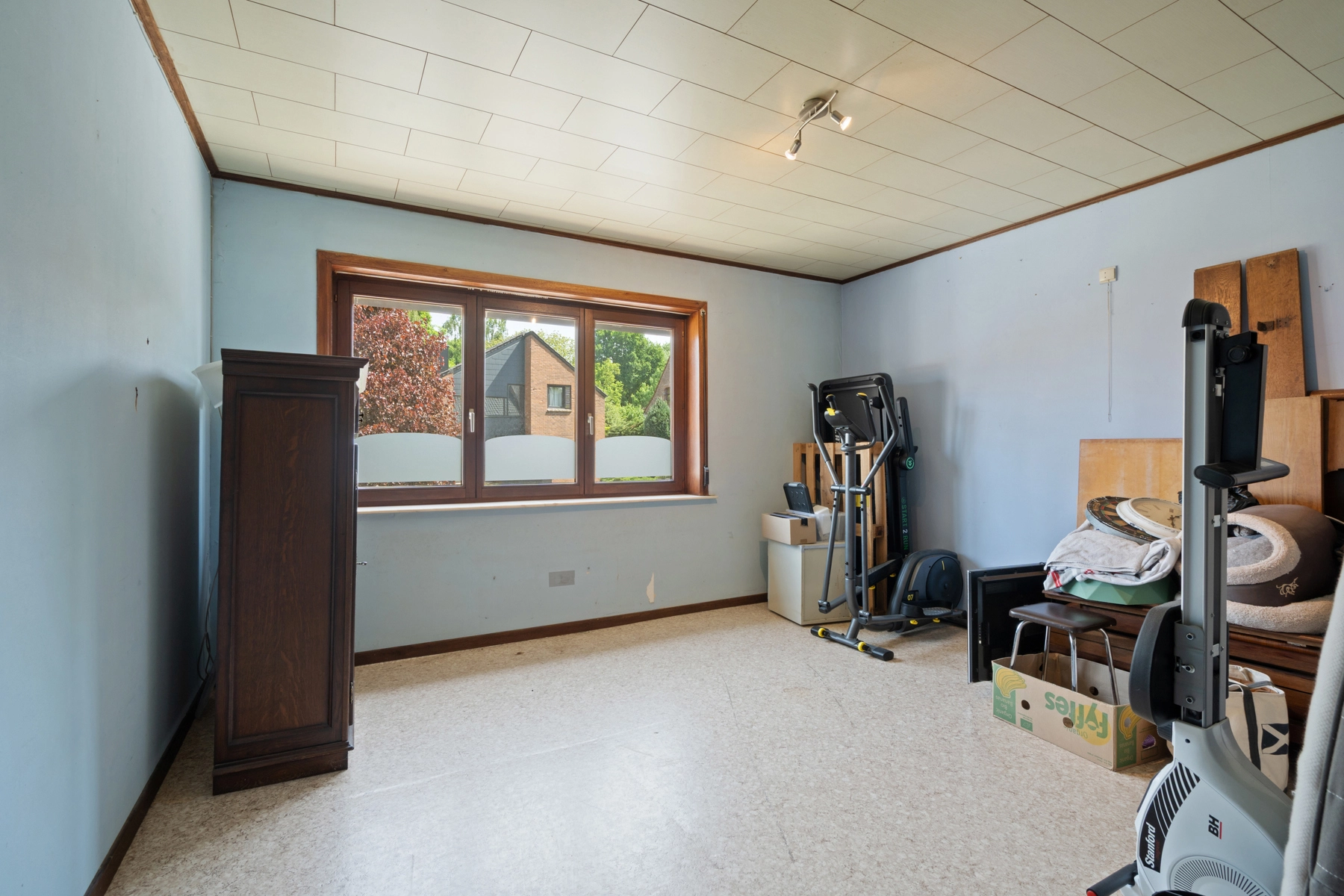 2ec2b60609394bfcb877189ad79fa6e5 photo