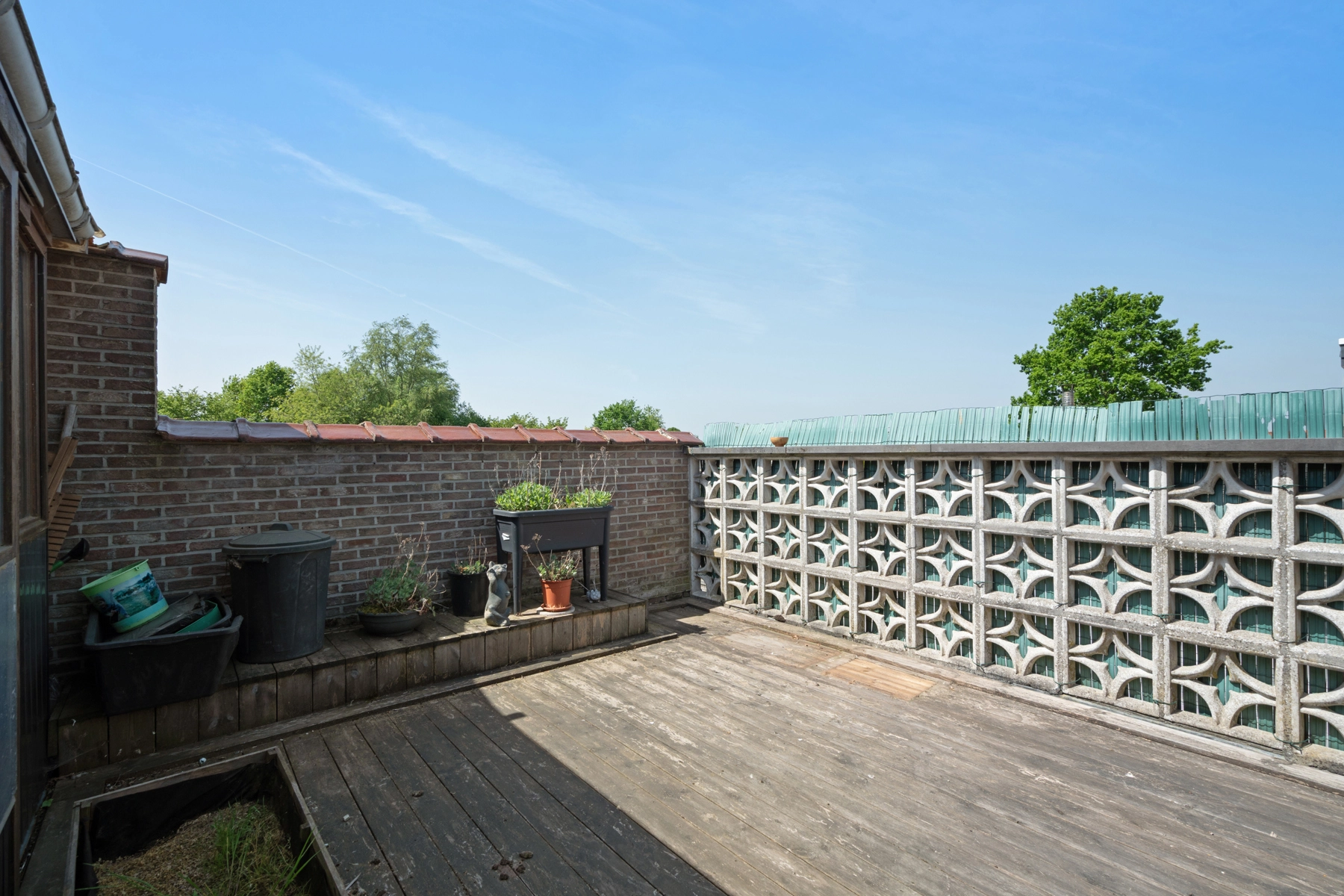 750a7fef455b4b6f94be13eb36a0ee82 photo