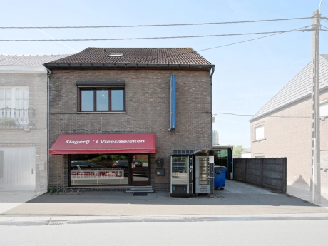 999b515651a748818a1d53d252e2b6fb thumbnail