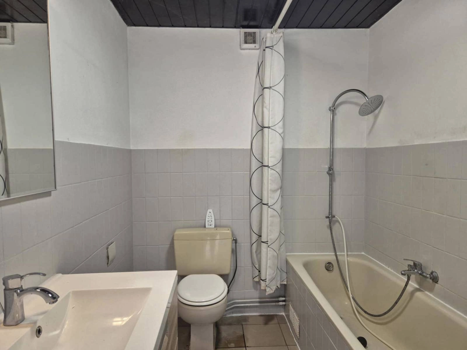 473e1e328ac74b6dbbca1203ae62208e photo