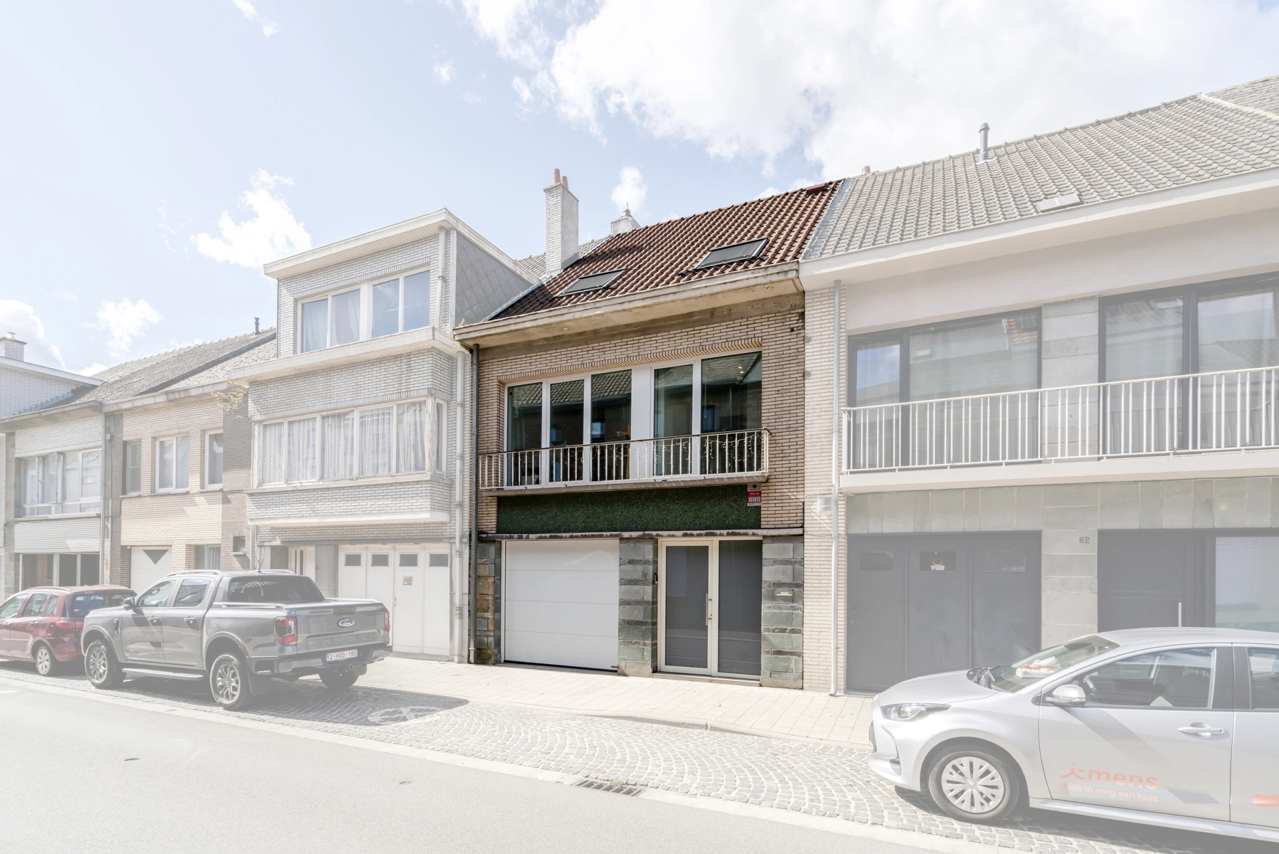 4b0a4cfa7b8f480eb0e2023f2e052341 photo